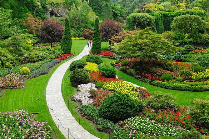 Victoria and Butchart Gardens Day Trip from Vancouver - Butchart Gardens and the 55-acre finale
