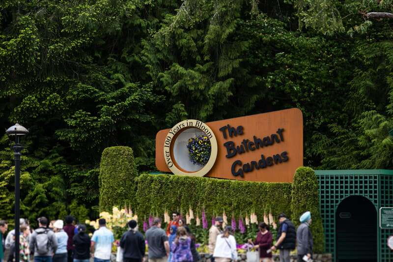 Victoria: City Highlights and Butchart Gardens Tour - The narrated ride to Butchart Gardens