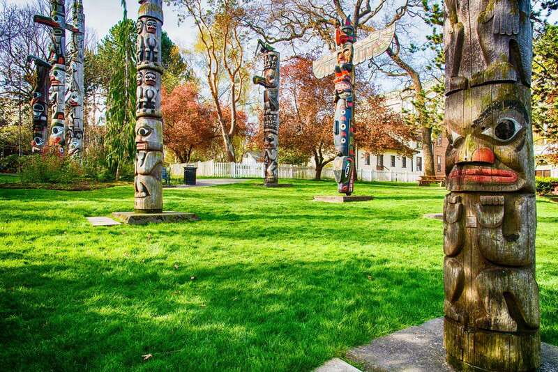 Victoria: City Highlights and Butchart Gardens Tour - Two hours among Butchart Gardens