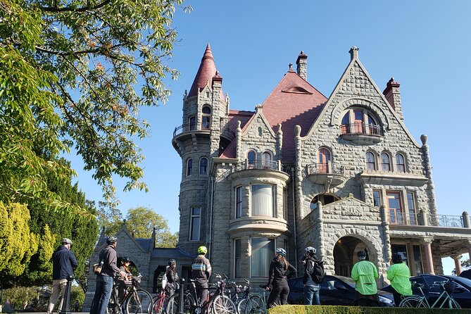 Victoria City Highlights Pedal or E-Bike Tour - Hoods & Legends - Beacon Hill Park brings in Indigenous history