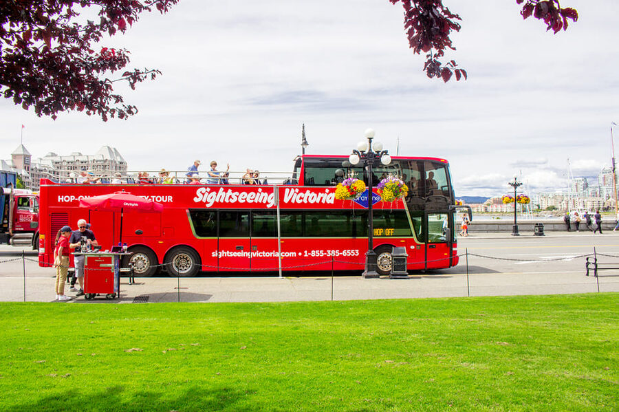 Victoria: Hop-On-Hop-Off Sightseeing Bus Tour - Starting beside the Fairmont Empress
