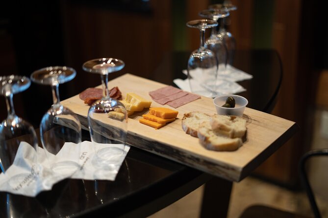 Wine Tour with Lunch in Niagara-on-the-Lake - Key points to know before booking