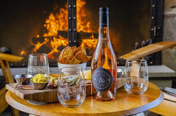 Wine Tour Wolfville Wine Tours in Nova Scotia- 6 Hours - Bay of Fundy views and photo stops