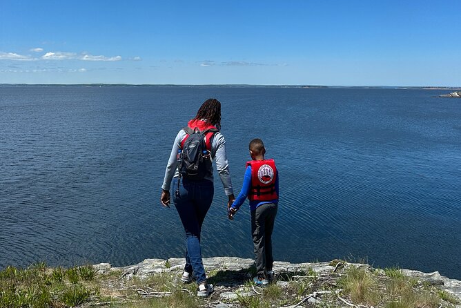 Zodiac Coastal Tour with Naturalist Guide: Lunenburg - The guides make the difference